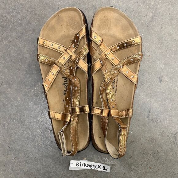 Birkenstock Metallic Gold Sandals - Picture 4 of 4